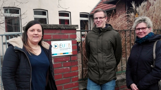EUTB im Kreis Steinfurt Gruppenfoto vor der EUTB-Beratungsstelle im Kreis Steinfurt in Rheine.