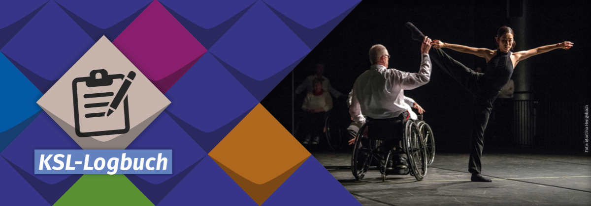 Symbol des KSL-Logbuches vor bunten Kacheln der KSL.NRW und ein Foto von einer Ballettänzerin und einem Ballettänzer im Rollstuhl
